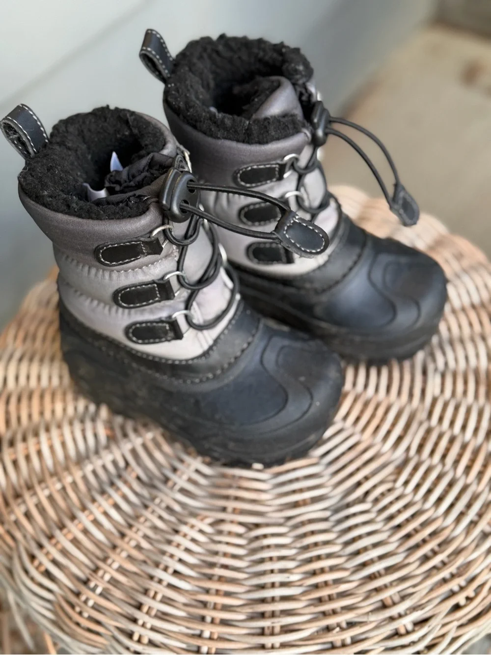 Member’s Mark Kids Winter Snow Boots Black Gray Size 7/8